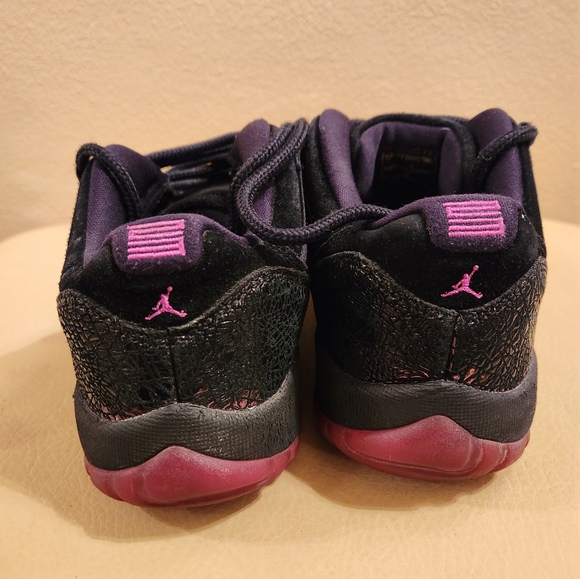 Air Jordan 11 Low 'Rook to Queen' - Picture 3 of 10